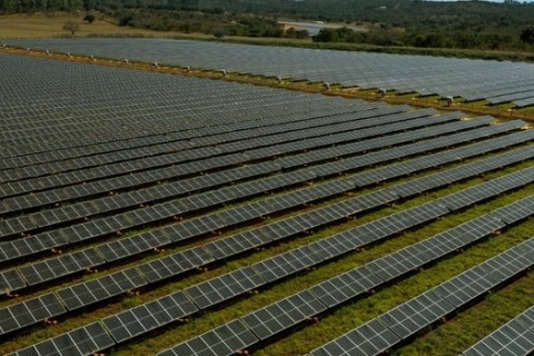 Em novembro, Cemig SIM oferece economia em dobro na conta de luz com energia solar